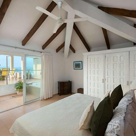 Beachfront Salinas House ปูแอร์โตบาญาร์ตา ภายนอก รูปภาพ